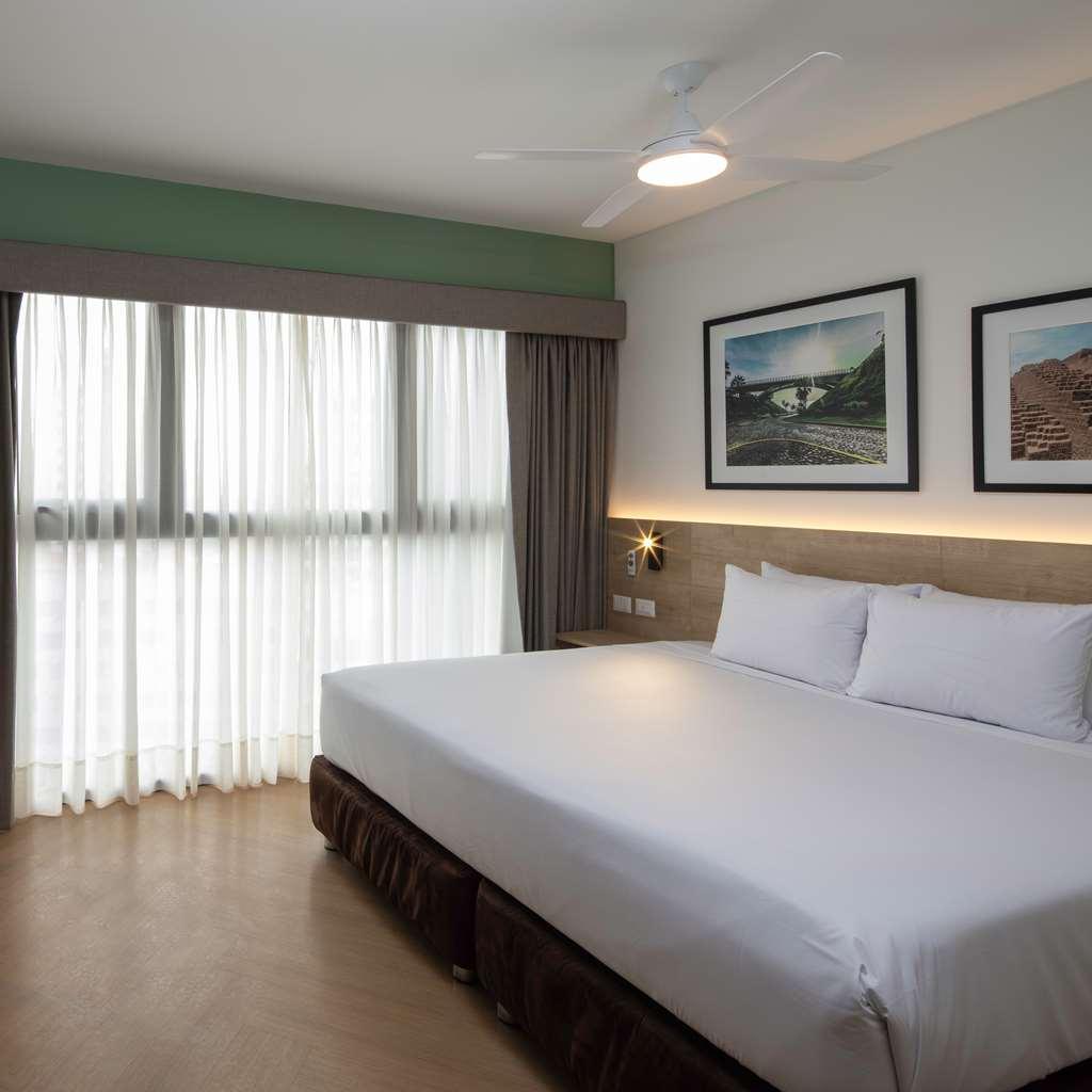 Casa Andina Standard Benavides Hotel Lima Bilik gambar